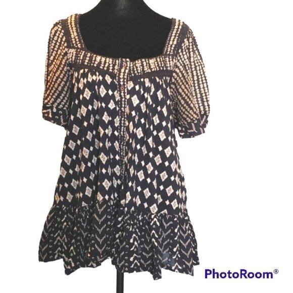 Free People Dresses & Skirts - Free People Hearts Desire Printed Tunic Dress Black/Tan Size S